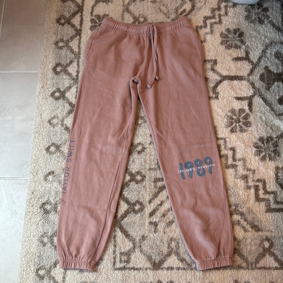 Taylor Swift Pants - Taylor Swift Brown Sweatpants Relaxed Fit